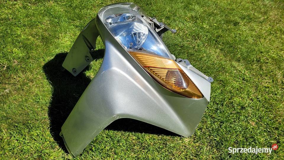 CZASZA PRZOD REFLEKTOR LAMPA MIGACZ Plastiki Piła