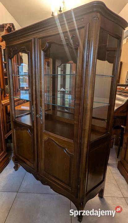 Piękna witryna ludwikowska orzechsklep Dąbrowa