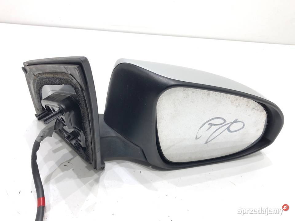 LUSTERKO PRAWY TOYOTA AURIS II Hatchback 1218