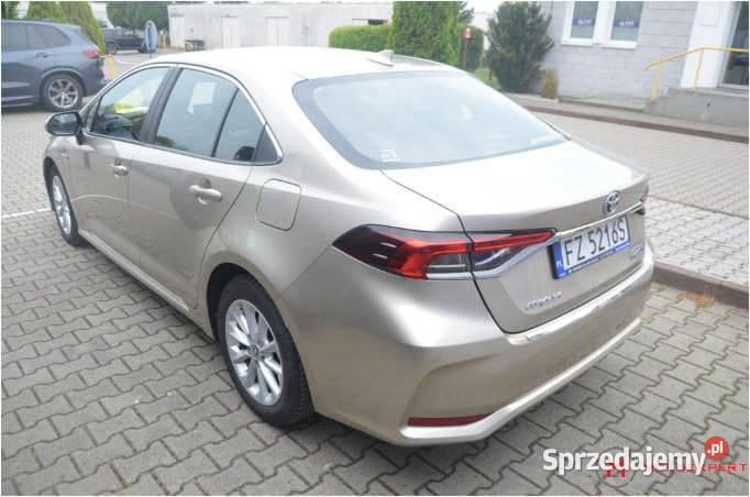 TOYOTA COROLLA 2021 179800 98 Baranowo