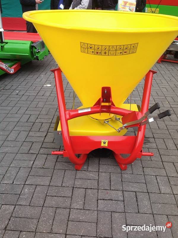 Rozsiewacz do nawozu Lejek różne pojemności Łokwica
