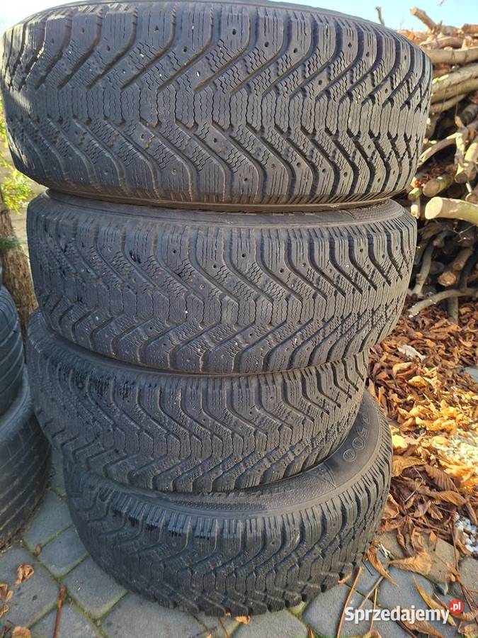 Opony zimowe 23565 R17 65 Klucze