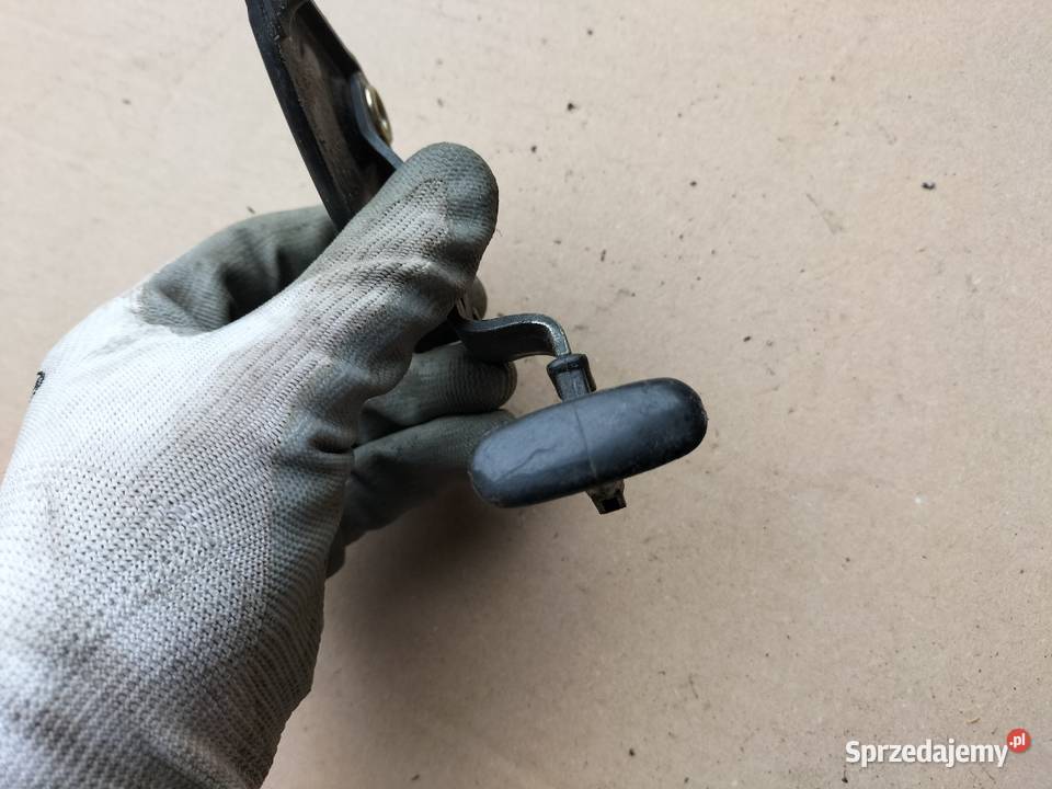 rączka otwierania maski AUDI 80 B4 80B4 Pozostałe Części samochodowe sprzedam