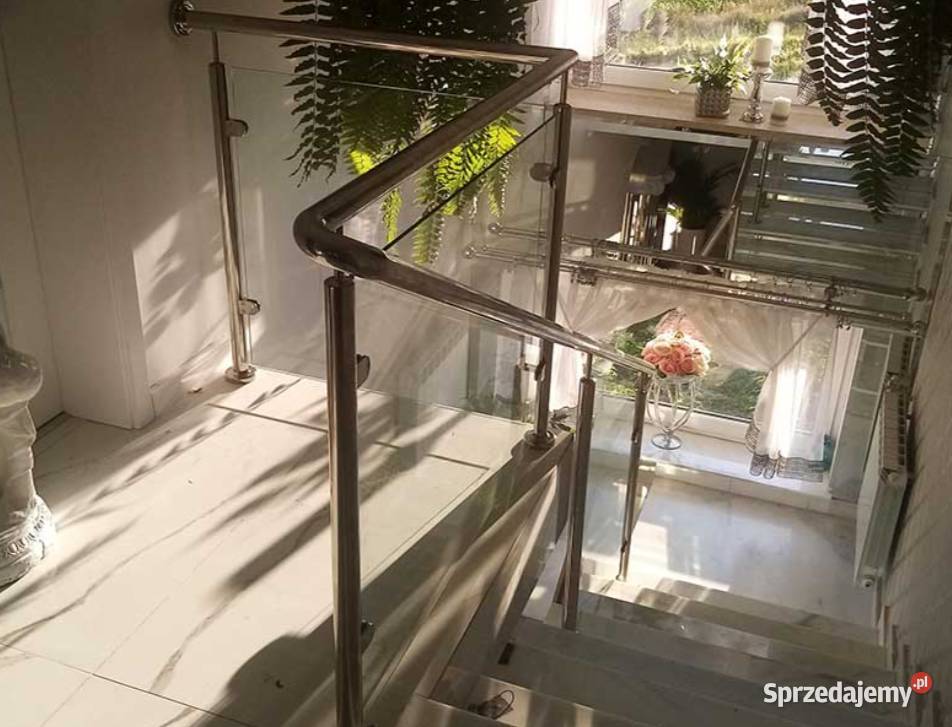 Balustrady nierdzewne poręcze zadaszenia małopolskie Wojnicz