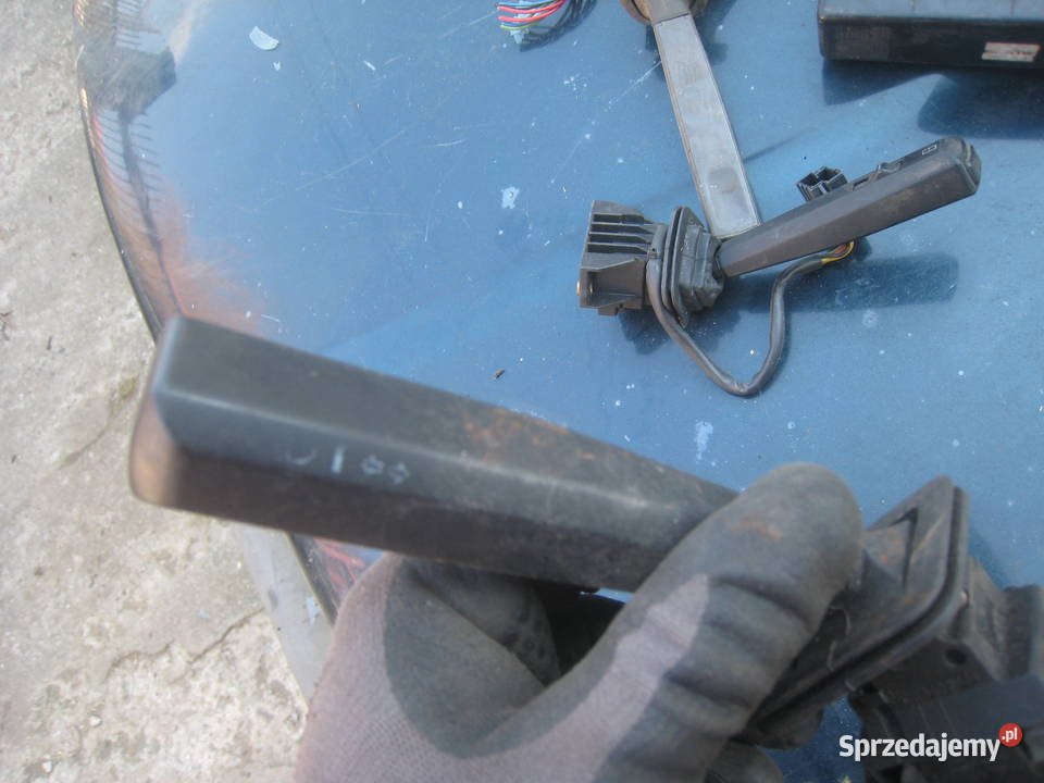 Manetka przełącznik włącznik kierunkowskazów