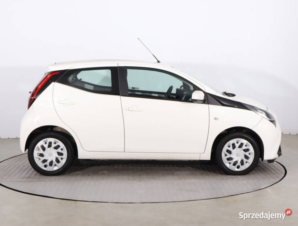 Toyota Aygo 10 VVTi mazowieckie Piaseczno sprzedam