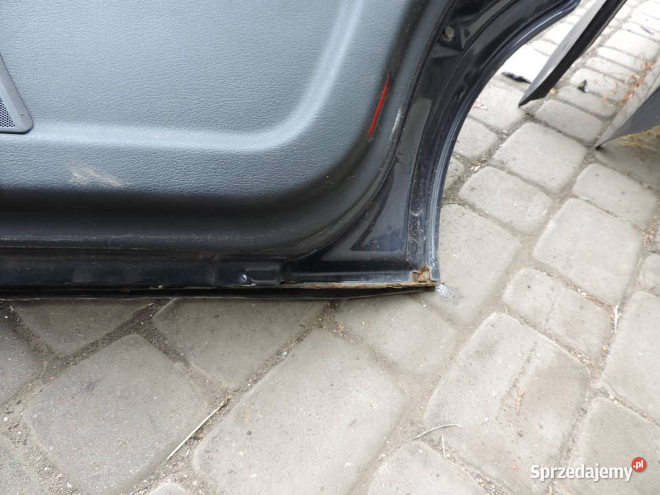 AUDI A4 B5 FL KOMBI DRZWI PRAWE TYLNE LY5K Nowy Sącz sprzedam