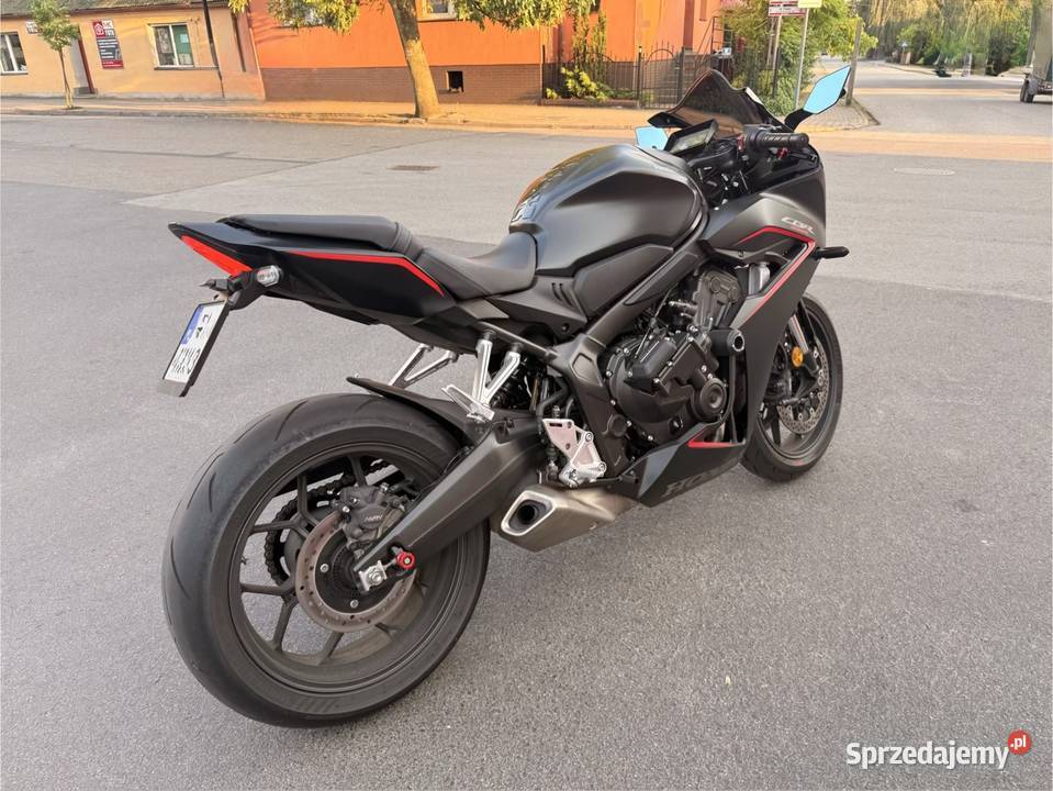 Honda CBR650R eclutch 2025r niski przebieg łańcuch Ostrowite