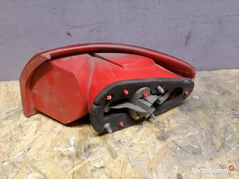 Alfa Romeo 147 Lampa tylna tył Sompolno