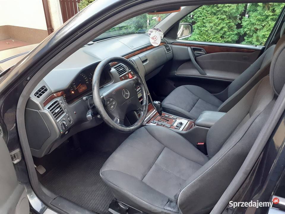 Sprzedam MercedesBenz E 270 CDI Przegląd OC do V elektrycznie ustawiane fotele Łuków