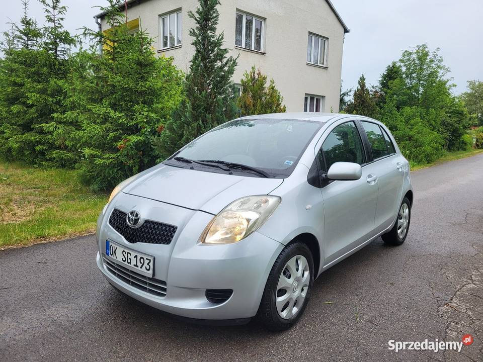 Toyota Yaris II z Belgii 13 benz 2006r