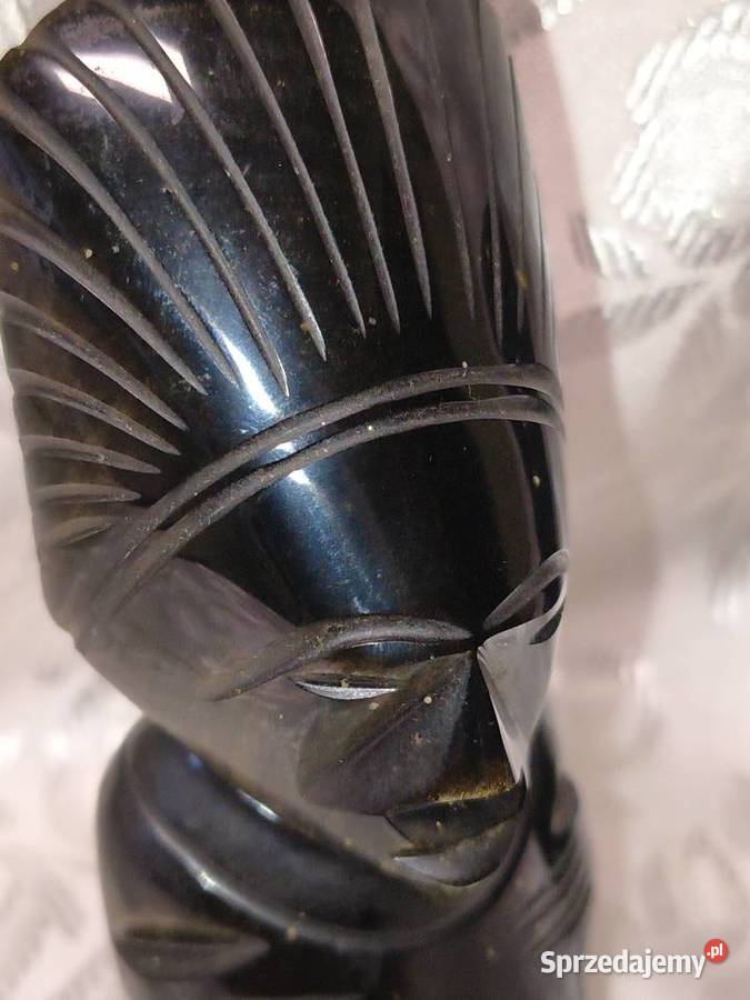 figurki czarny obsydian Chorzew