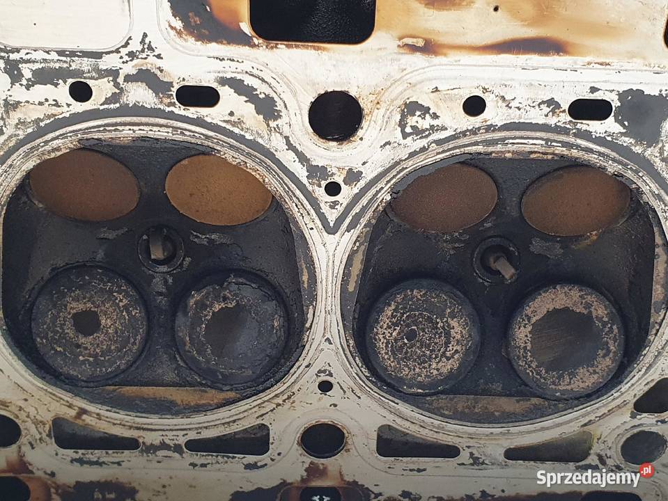 GŁOWICA CYLINDRÓW Renault Clio III 12 16V osobowe Silniki i osprzęt lubelskie Chełm
