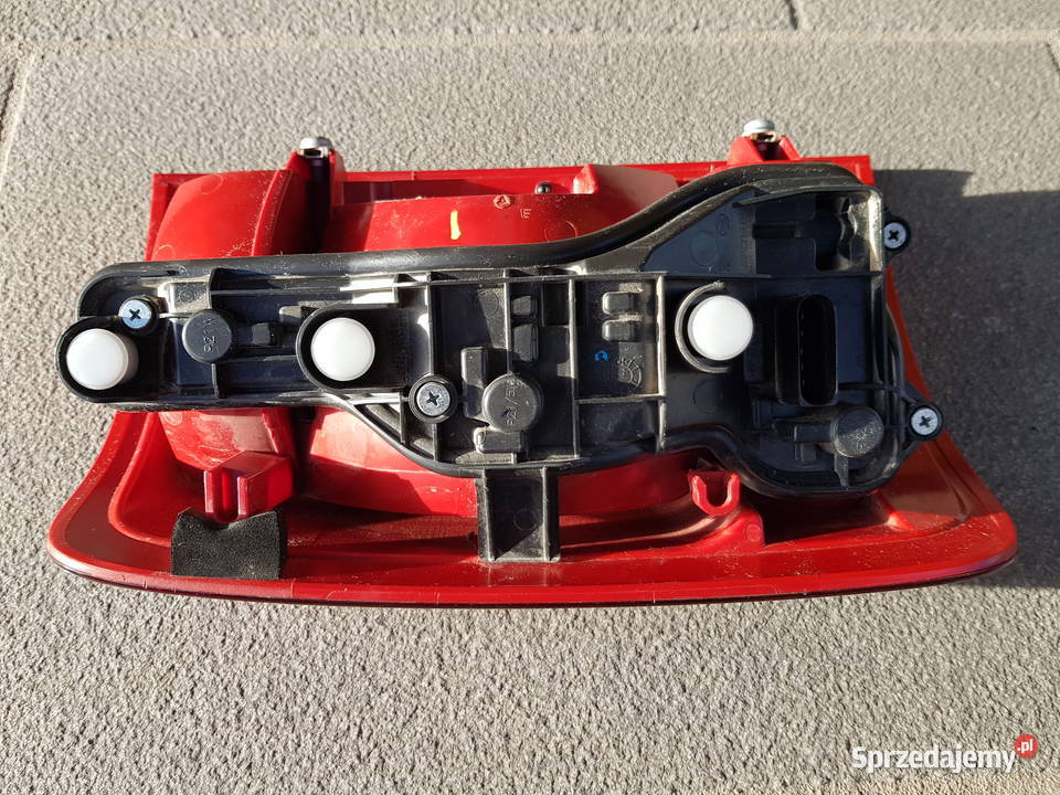 VW Amarok 2009 Lampy tył 2H1945095 2H1845088 Warszawa