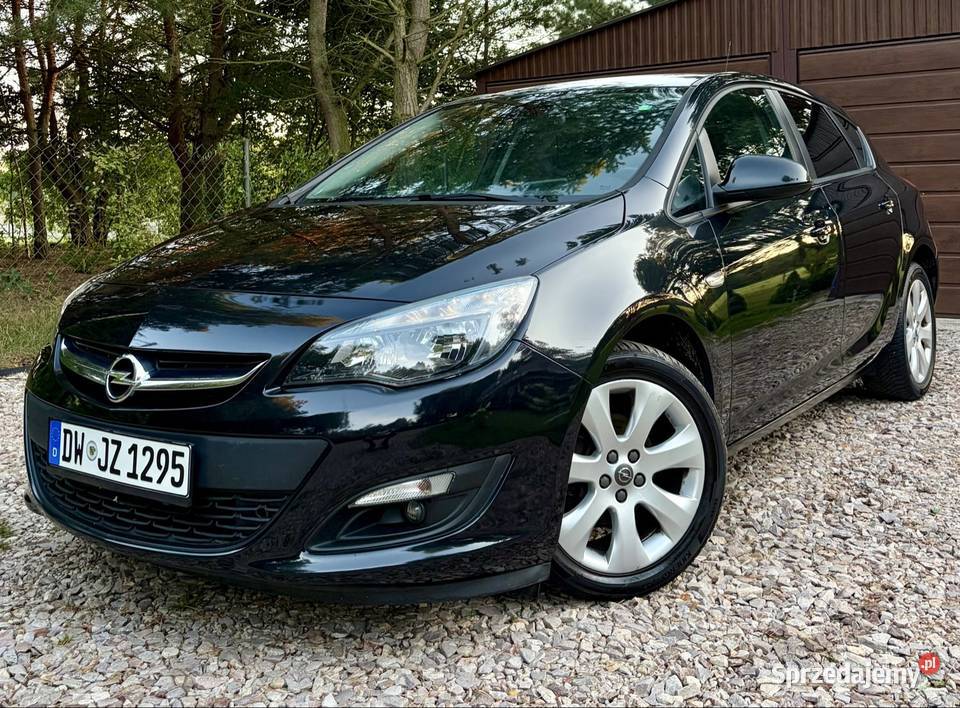 Opel Astra J 2015 134 000 Bezwypadkowa 1400cm3 Płońsk sprzedam