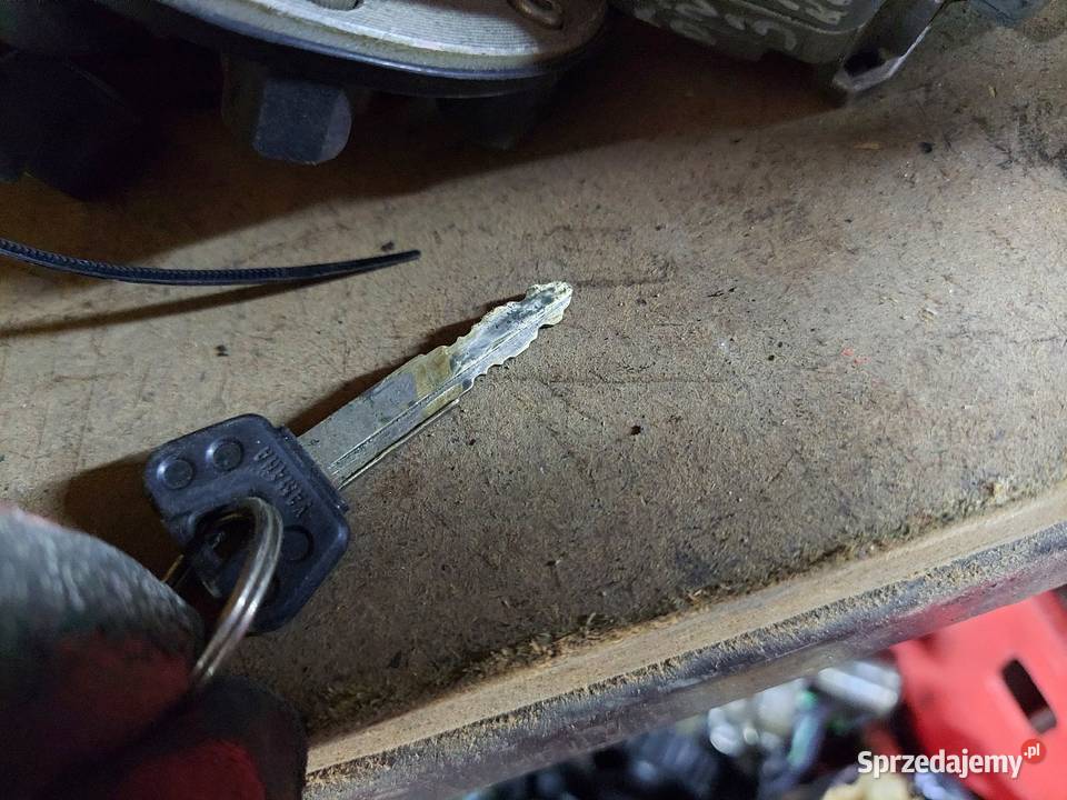 Yamaha XJ 600 diversion stacyjka korek paliwa sprzedam