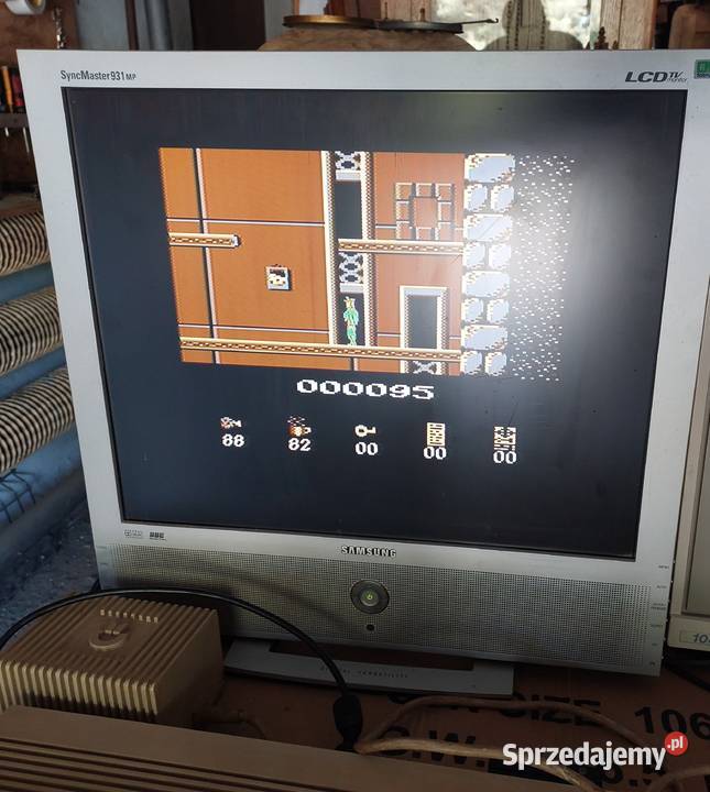 Stary komputer Commodore 64 sprawny