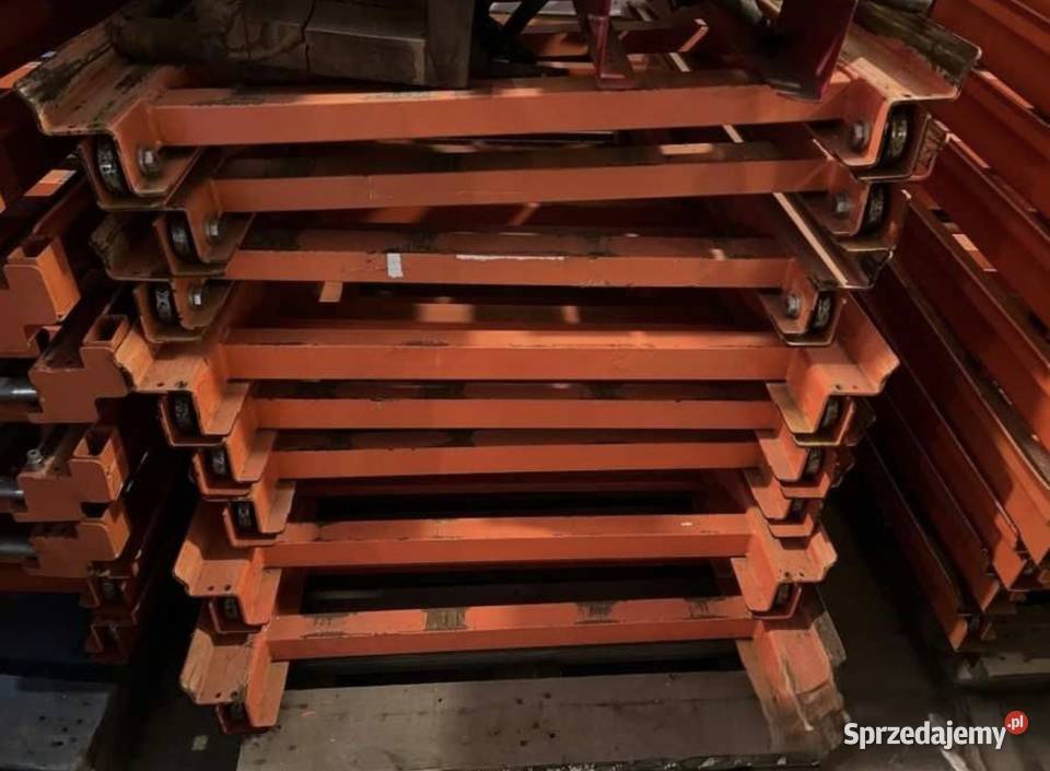 Wysuwane moduły do systemu regałów paletowych Regały