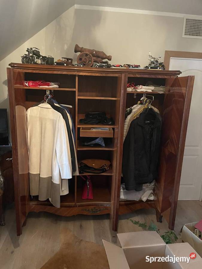 Antyczna szafa trzy drzwiowa Kolbuszowa