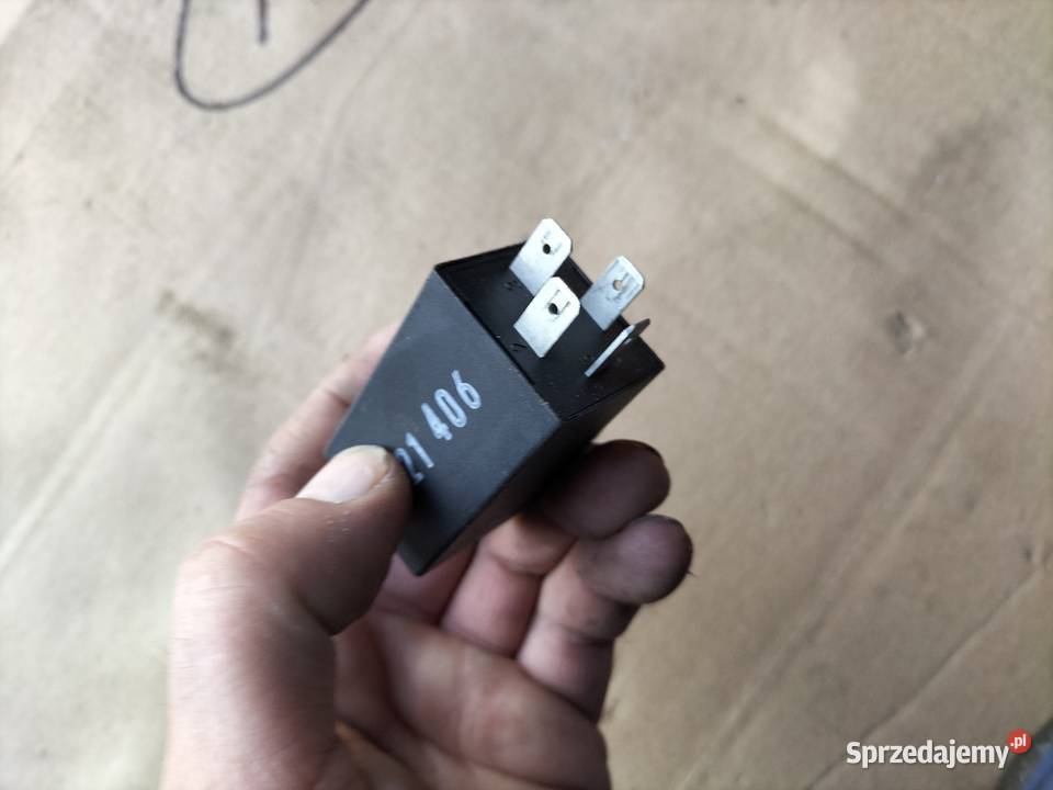 Przekaźnik 382 4D0907131 AUDI VW osobowe Kamień-Kolonia