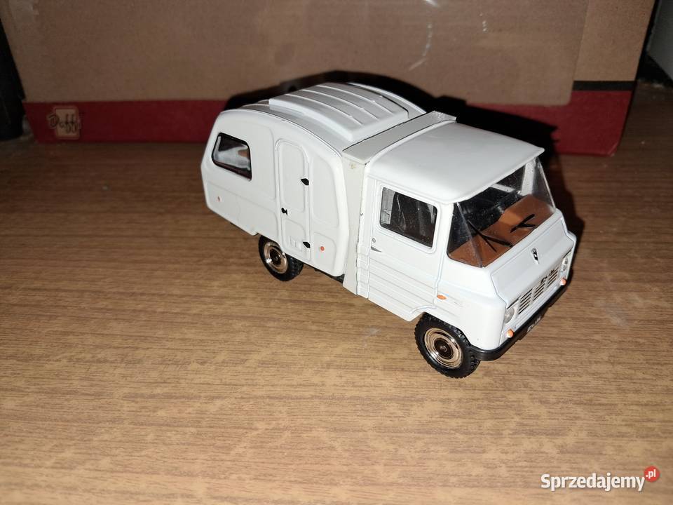 Kultowe Maluchy PRL 143