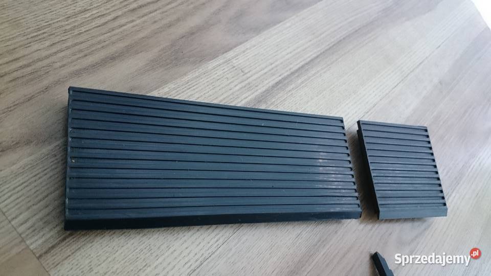 Zestaw kratek zaślepki na radio do Fiata 125p osobowe Ryki