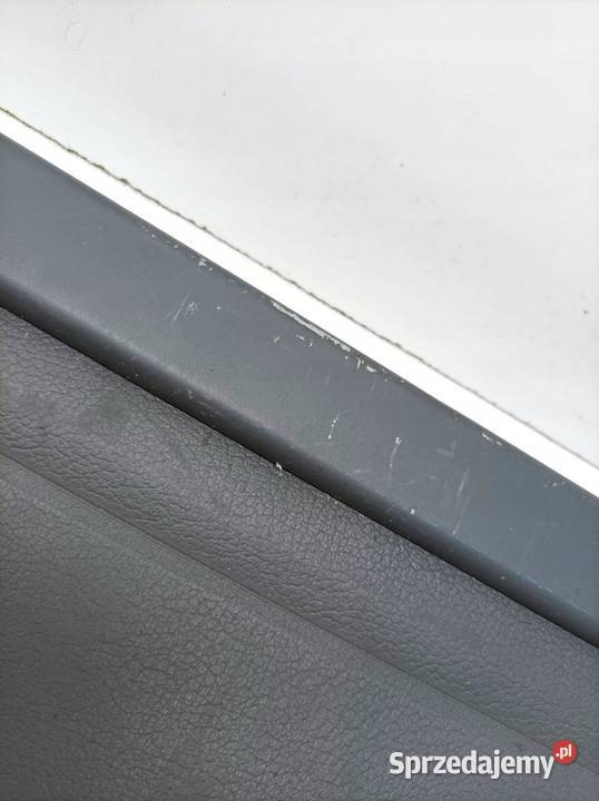 ROLETA BAGAŻNIKA 1T0867871 VW Volkswagen Touran