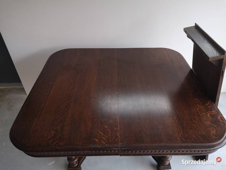 Stary rzeźbiony rozkładany stółdębowy Aleksandrów Łódzki