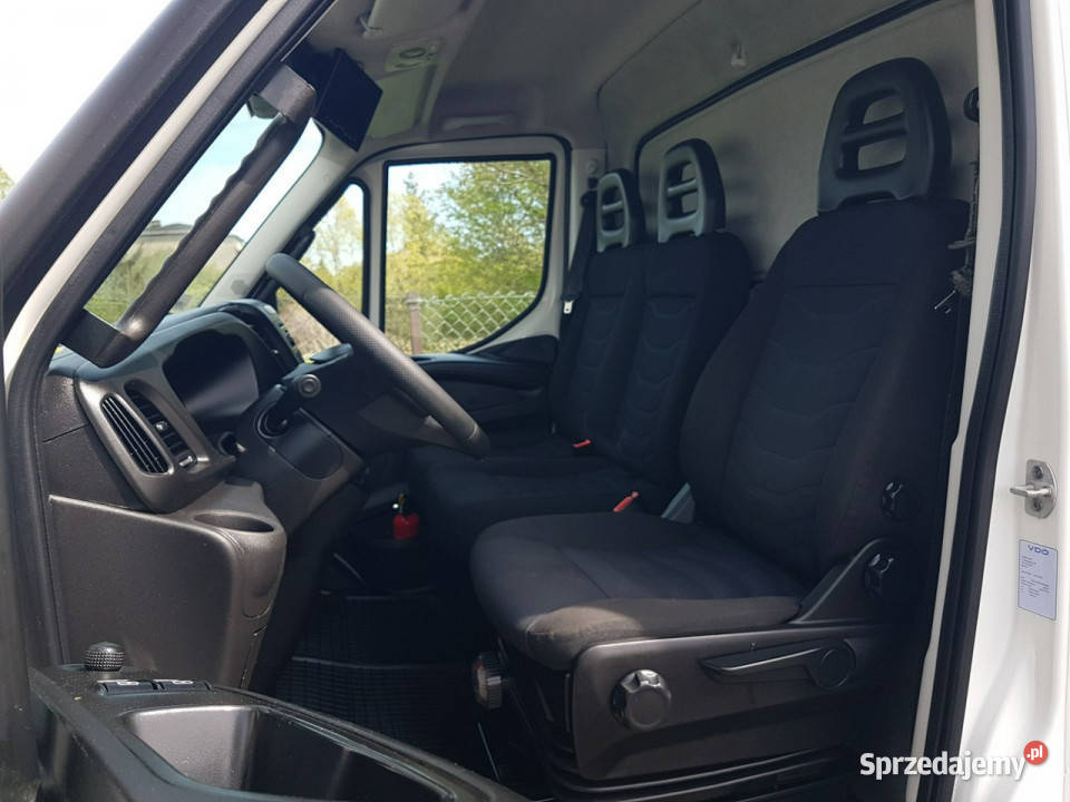 Iveco 70C18 KONTENER ROLETY BOK DO TRANSPORTU ABS Poręba