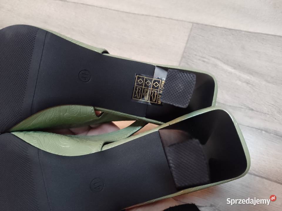 4041 Zielone ołówkowe Czółenka wieczorowe z Kraków