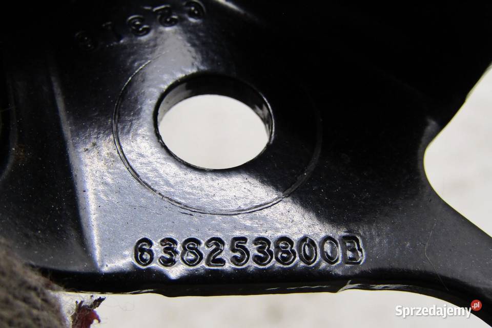 ZAPINKA PASA BEZPIECZENSTWA TYŁ DACIA DUSTER II Pasy bezpieczeństwa