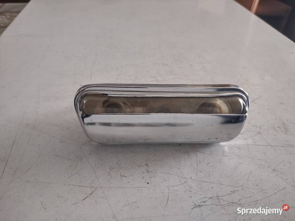 FIAT 125 P LAMPA TABLICY REJESTRACYJNEJ NOW Lampki tablicy rejestracyjnej Lublin sprzedam