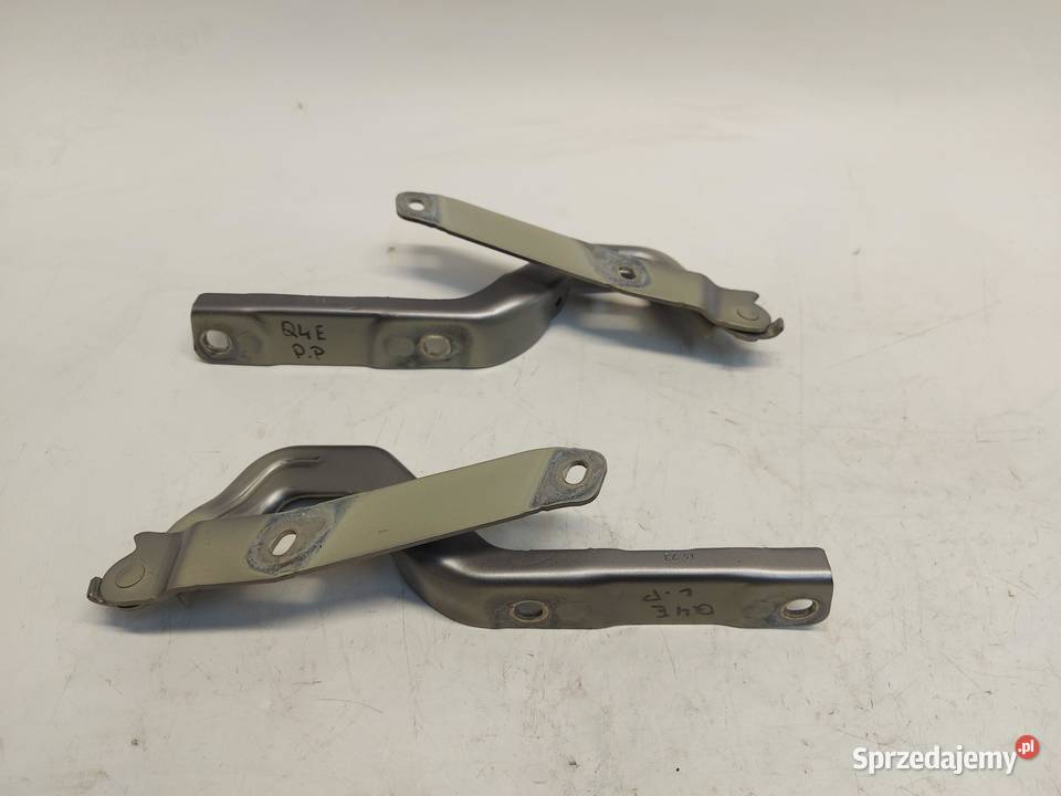 Audi Q4 ETRON 89A 89E ZAWIAS MASKI PRAWY LEWY