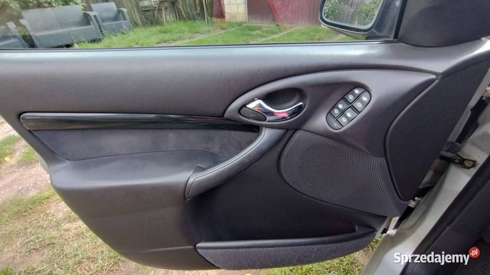 Ford Focus 16 Benzyna 2001 benzyna Barlinek
