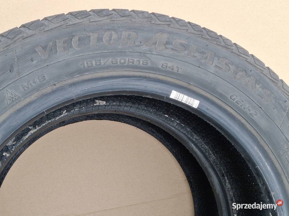 OPONY WIELOSEZONOWE 18560 R15 GOODYEAR VECTOR