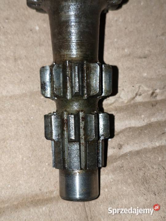 Wał skrzyni biegów że wstecznym biegiem Dniepr