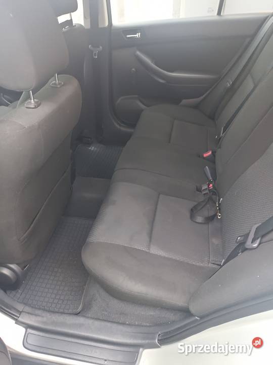 Toyota Avensis 18 benzyna hatchback Koniecpol