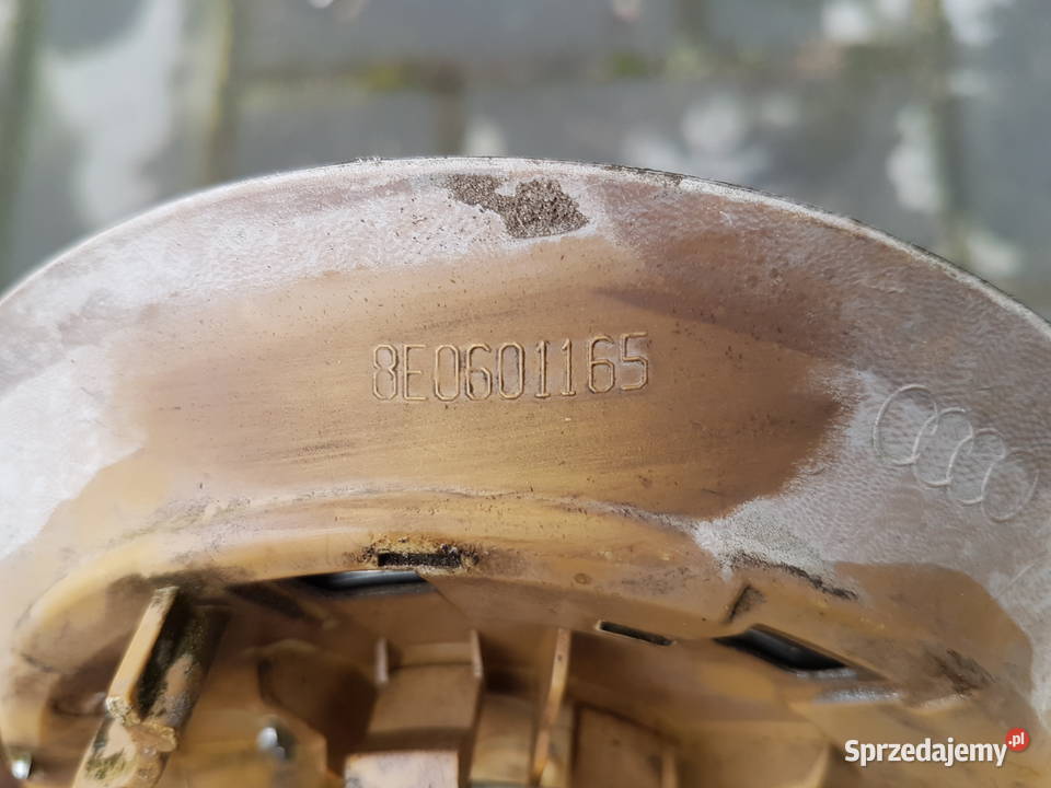 AUDI KOLPAK DEKIELEK FELGI ALU 8E0601165 wielkopolskie Turek