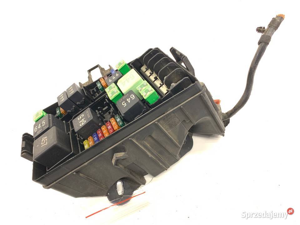 SKRZYNKA BEZPIECZNIKÓW VW PASSAT B8 5Q0907361B