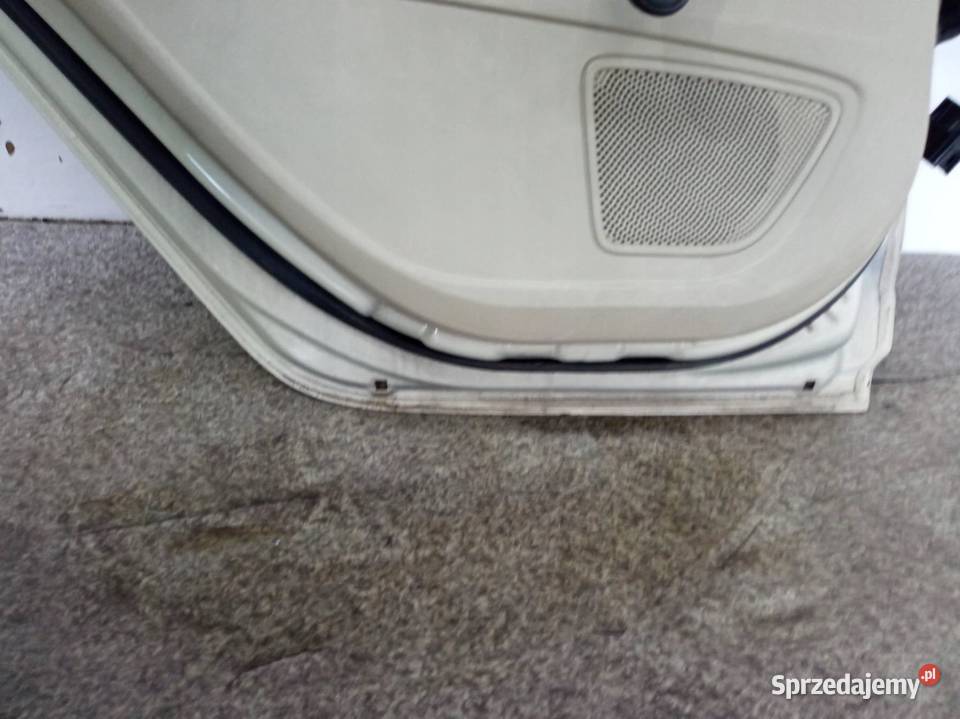 DRZWI LEWE TYŁ 49 Ford Fiesta Mk7 20082016