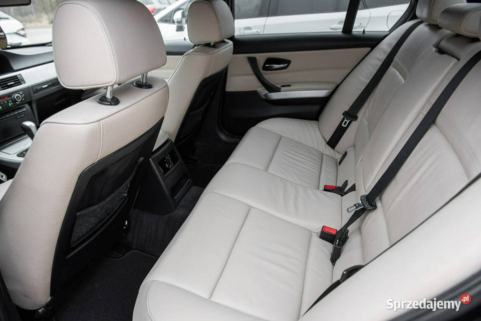 BMW 325 LCI 30i 325i 218 Full Super Stan gniazdo USB