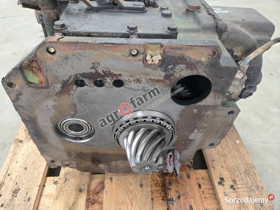 Skrzynia biegów John Deere 6920 PowrQuad Byków