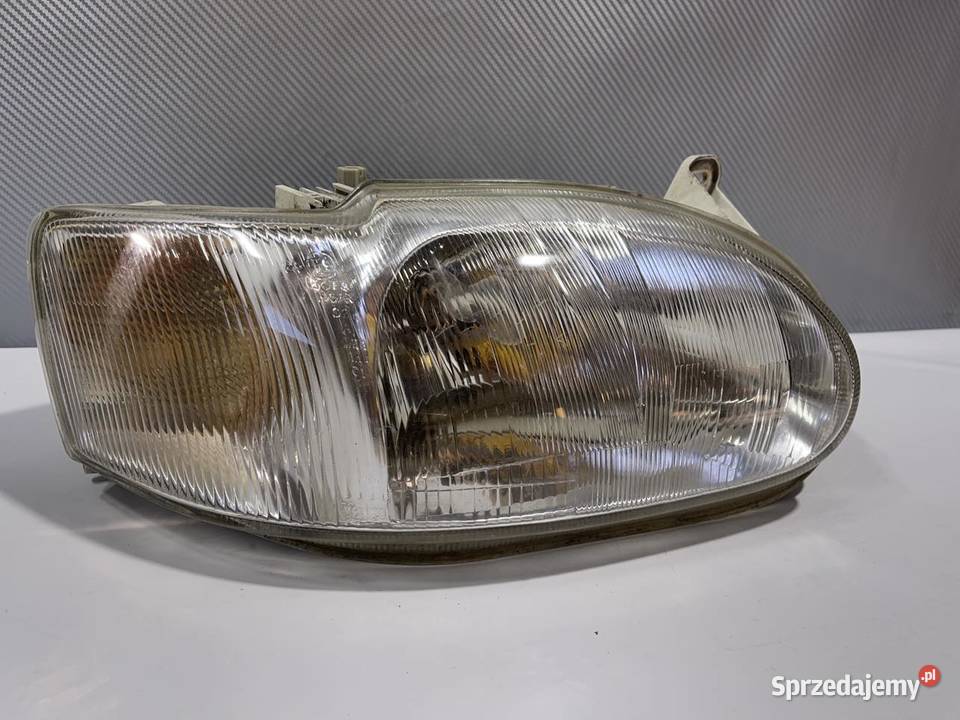 FORD ESCORT LIFT PRAWA LAMPA PRZÓD lampy przednie Ostroróg