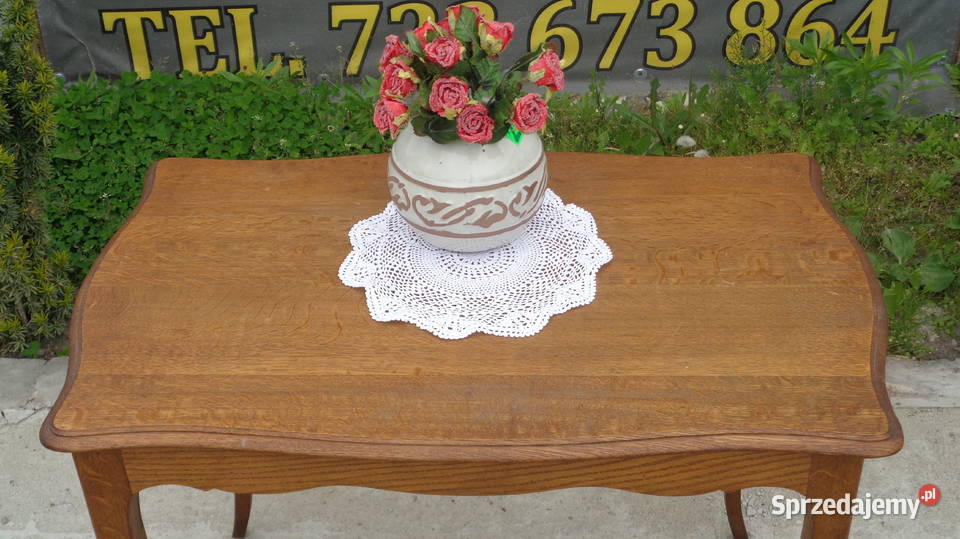 stolik ludwikowski z giętymi nogami