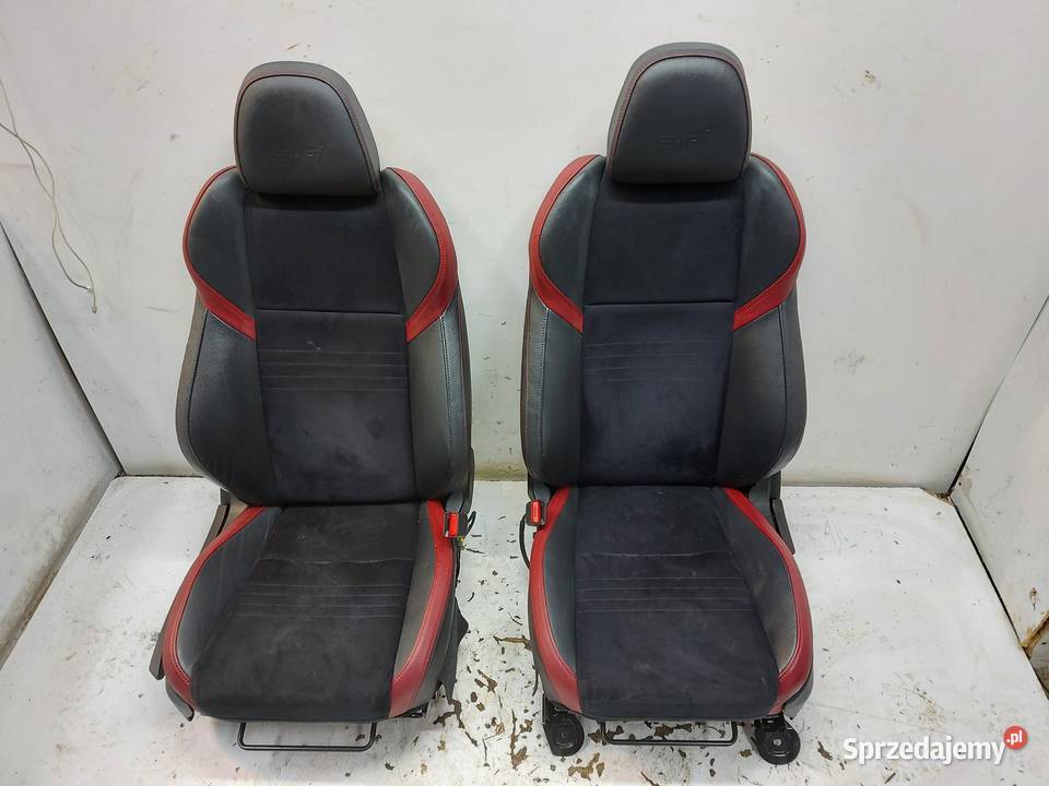 Subaru WRX STI 2015 fotele kanapa alcantara Fotele i kanapy dolnośląskie