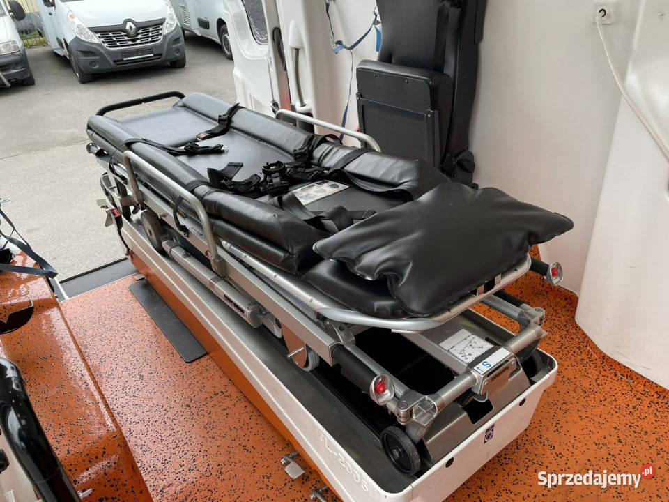 Volkswagen Crafter Crafter 20163 Karetka Rok produkcji 2015 Syców sprzedam