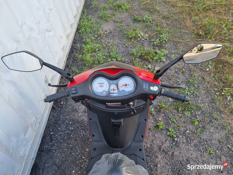 Nowy Skuter ZNEN ZNAT50 ZN50QT8F FORMAX CZERWONY 1km Złocieniec sprzedam