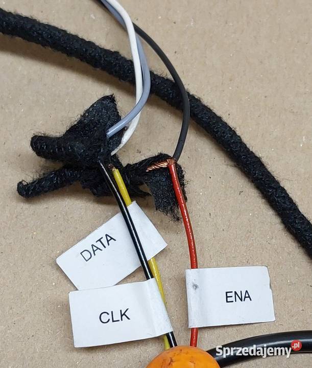 WIĄZKA KABEL LINE IN AUX ADAPTER MINI ISO 8 PIN Układ elektryczny Mielęcin