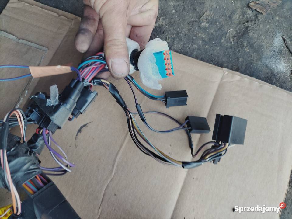 INSTALACJA FORD MONDEO MK1 94BG15A211AA Kamień-Kolonia