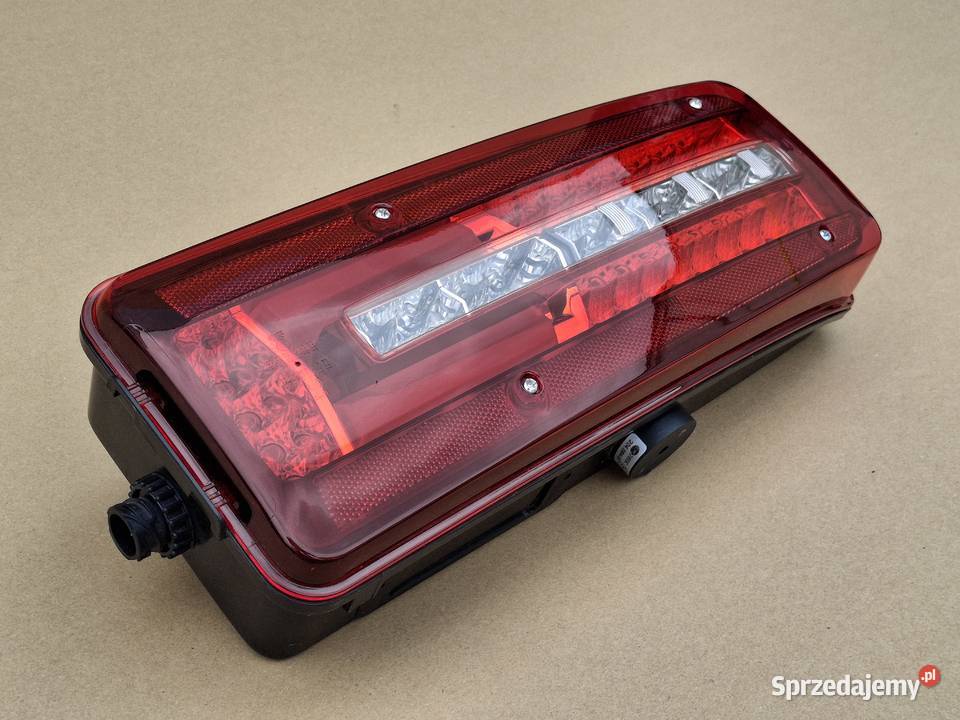 MAN TGX TGS TG3 TGM PRAWY TYŁ PRAWA TYLNA LED ciężarowe